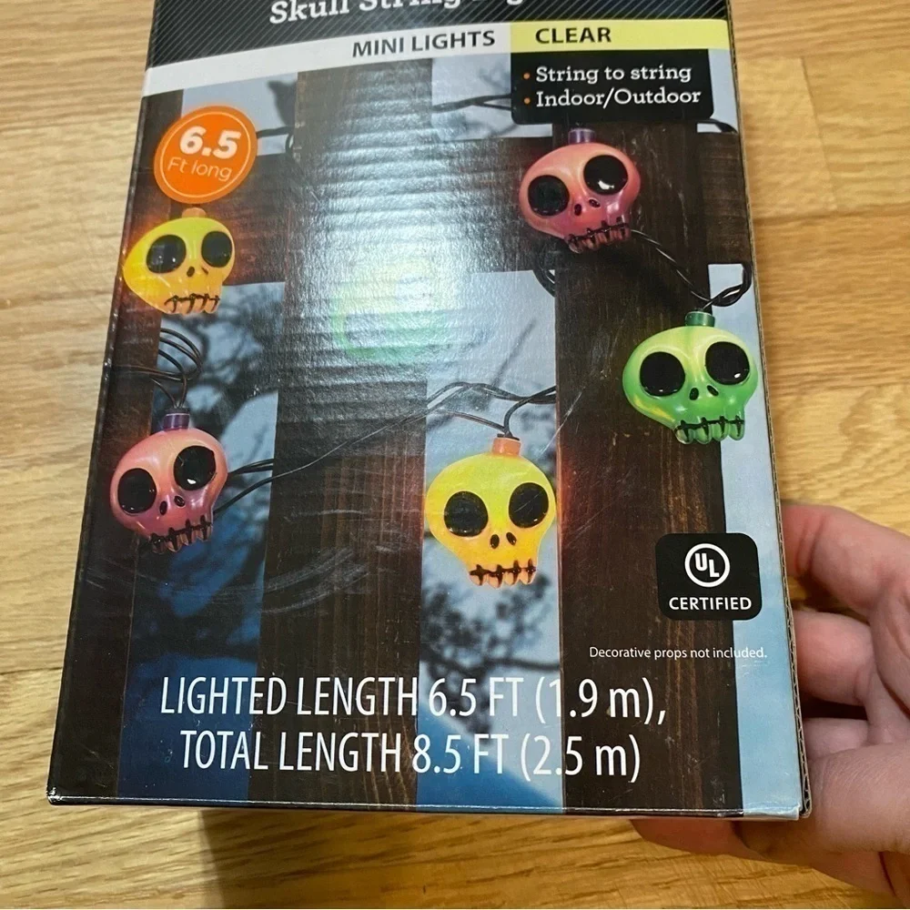 Skull String Lights NEW Halloween Decoration Multi Color Clear 8.5 ft Pink Green